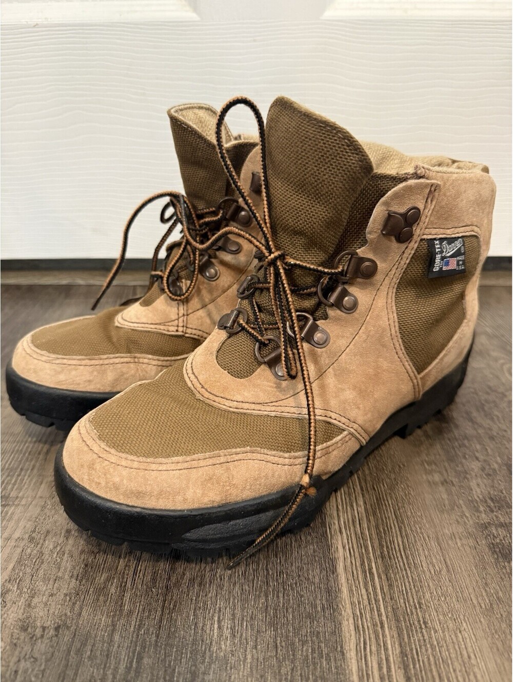 Danner Cross Hiker Brown Waterproof Insulated Hiking Boots Womens Size 9W